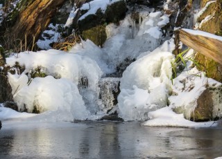 Камышлинский водопад зимой