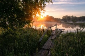 Восход солнца в деревне