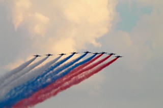 Триколор в небе