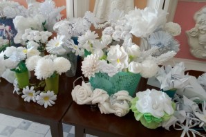 Акция белый цветок