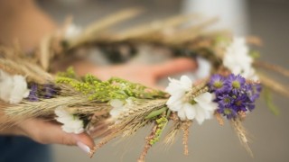 Венок из полевых цветов