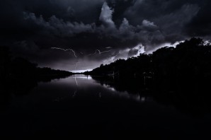 Темный фон для рабочего стола