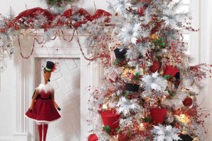 Красно белая елка