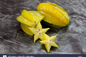 Фрукт в форме звезды