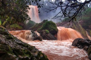 Водопад кхон