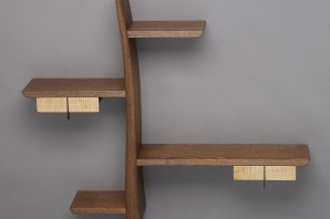 Деревянные полки на стену