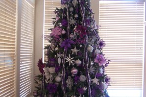 Елка в фиолетовых тонах