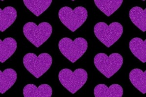 Фиолетовый фон с сердечками