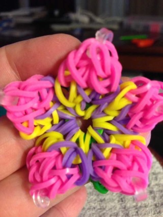Поделки из резинок
