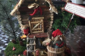 Домик деревянный своими руками поделка