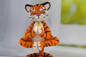 Амурский тигр поделка