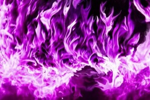 Фиолетовый огонь обои на телефон