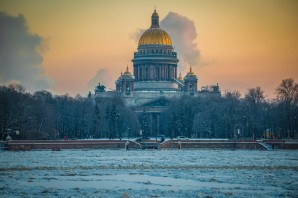 Исаакиевский собор зимой