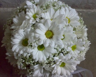 Свадебный букет из хризантем