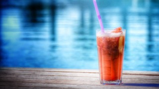 Обои на телефон коктейль