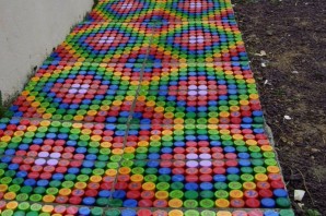 Поделки из пластиковых крышек