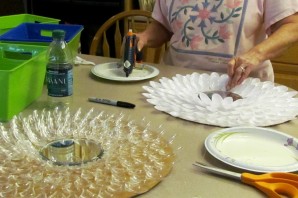Поделки из одноразовой посуды своими руками