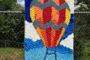 Поделки из пластиковых крышек своими руками