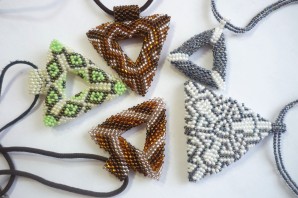 Крутые поделки из бисера