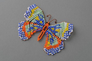 Простые поделки из бисера