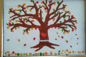 Поделка из пластилина дерево