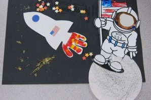 Космонавт поделка