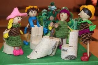 Поделка эколята из природного материала