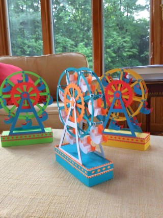 Поделка колесо обозрения