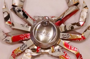 Поделка из пивных банок хор