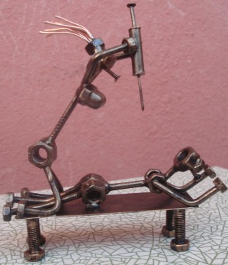 Поделки из болтов и гаек своими руками