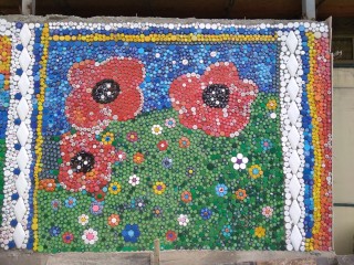 Поделки из крышек от пластиковых бутылок своими