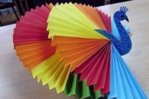 Поделка павлин из цветной бумаги