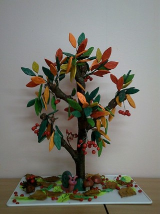 Дерево поделка в садик