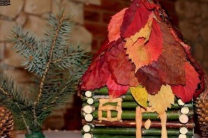 Поделка из листьев шишек и веточек