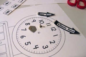 Поделки из бумаги часы