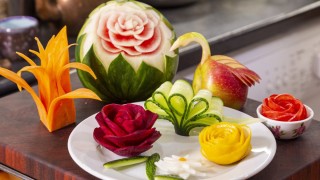 Самые красивые поделки из овощей