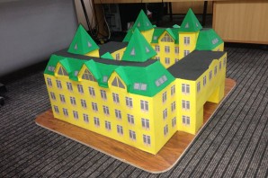 Школа будущего поделка