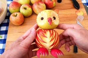 Поделка из яблок в школу