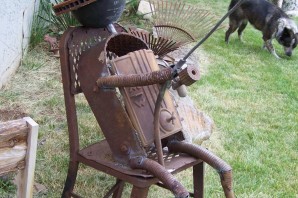 Поделки для дачи из хлама