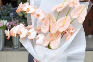 Цветок из салфеток