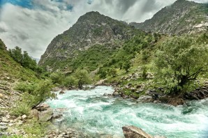 Река варзоб в таджикистане