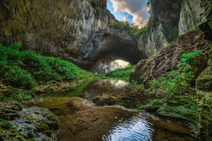 Пещера деветашка болгария