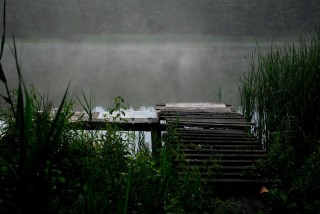 Ливень на озере