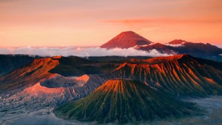 Вулкан семеру индонезия