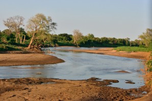 Цветная река в африке