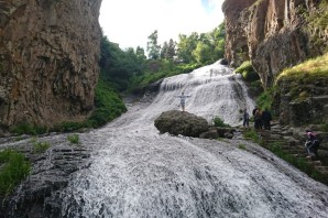 Джермукский водопад армения