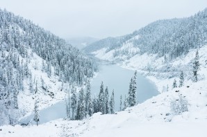 Озеро амут зимой