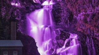 Фиолетовый водопад