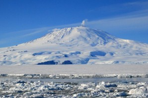 Вулкан эребус в антарктиде
