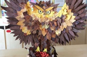 Сова из листьев поделка